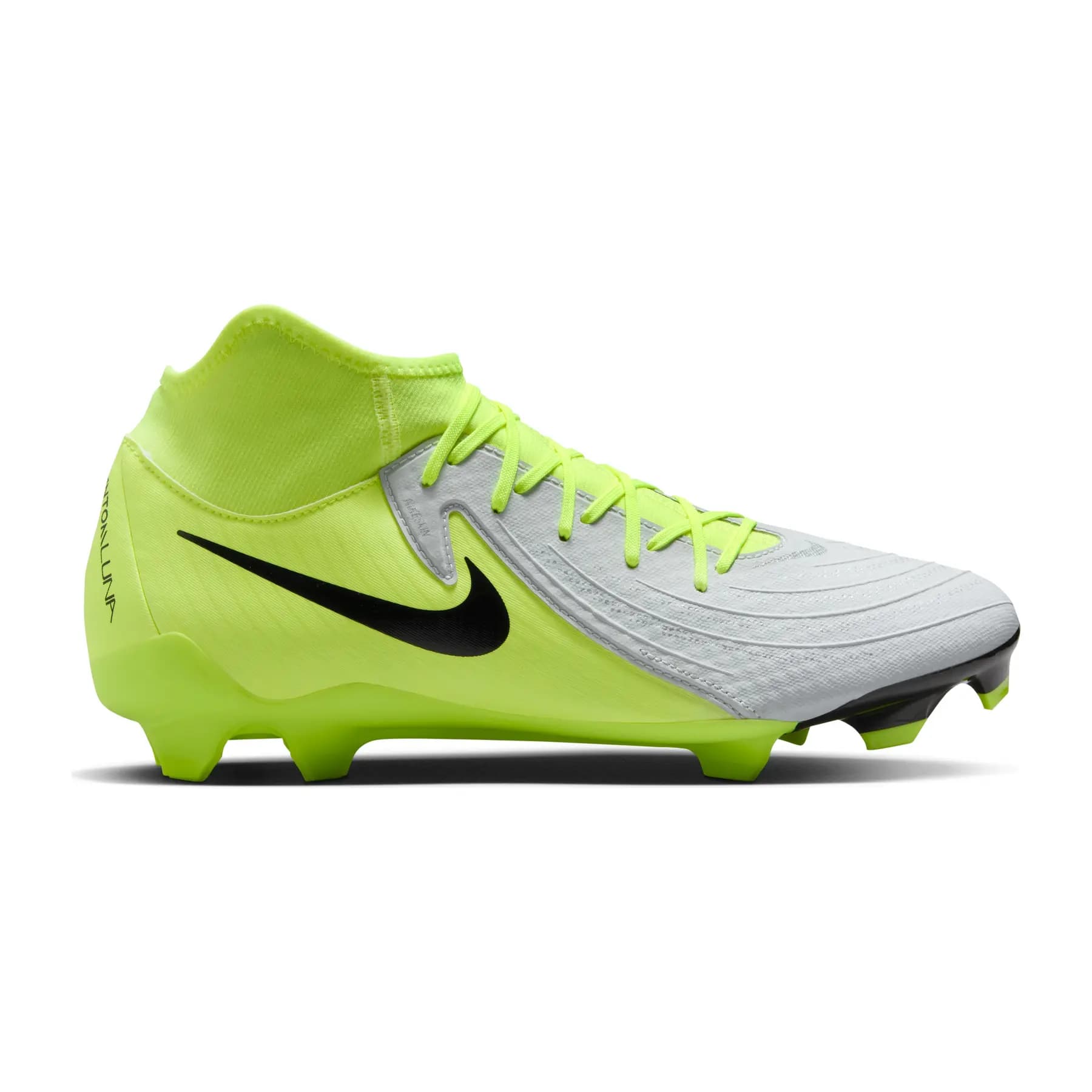 nike phantom luna 2