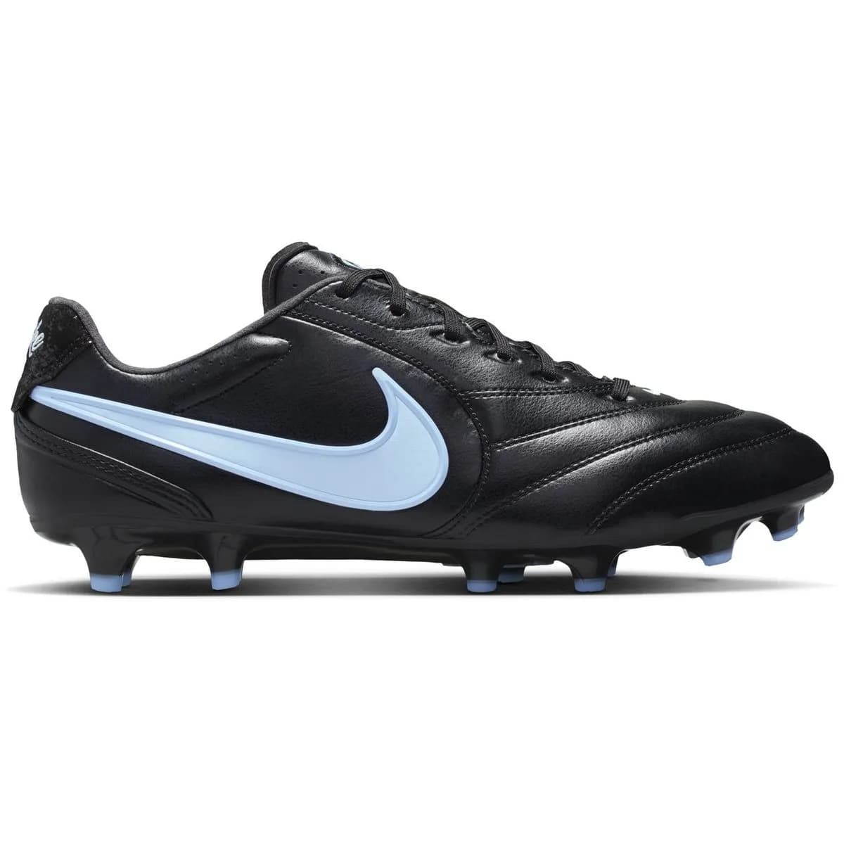 nike tiempo ligera
